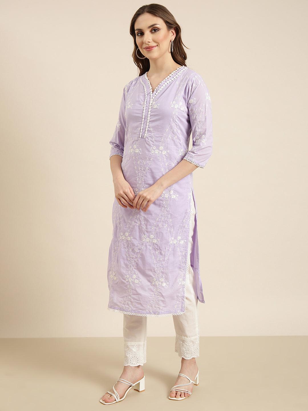 Women Straight Lavender Floral Kurta and Trousers Set Comes With Dupatta