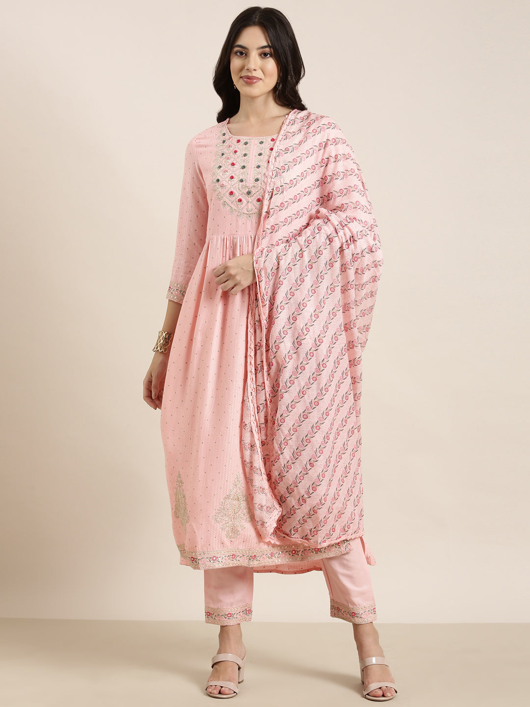 Women Straight Pink Chevron Kurta and Trousers Set Comes With Dupatta