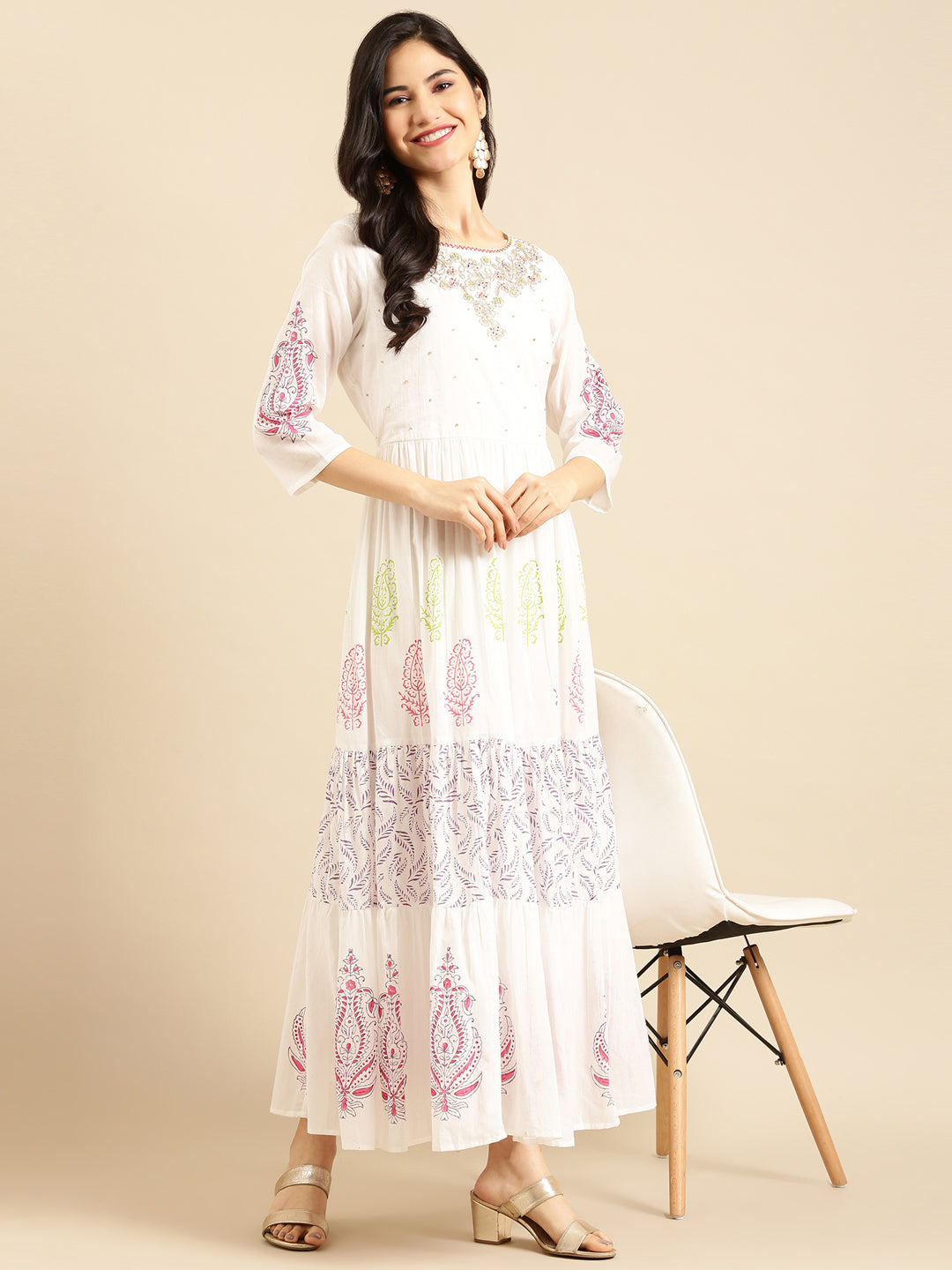 Women's White Embroidered Anarkali Kurta