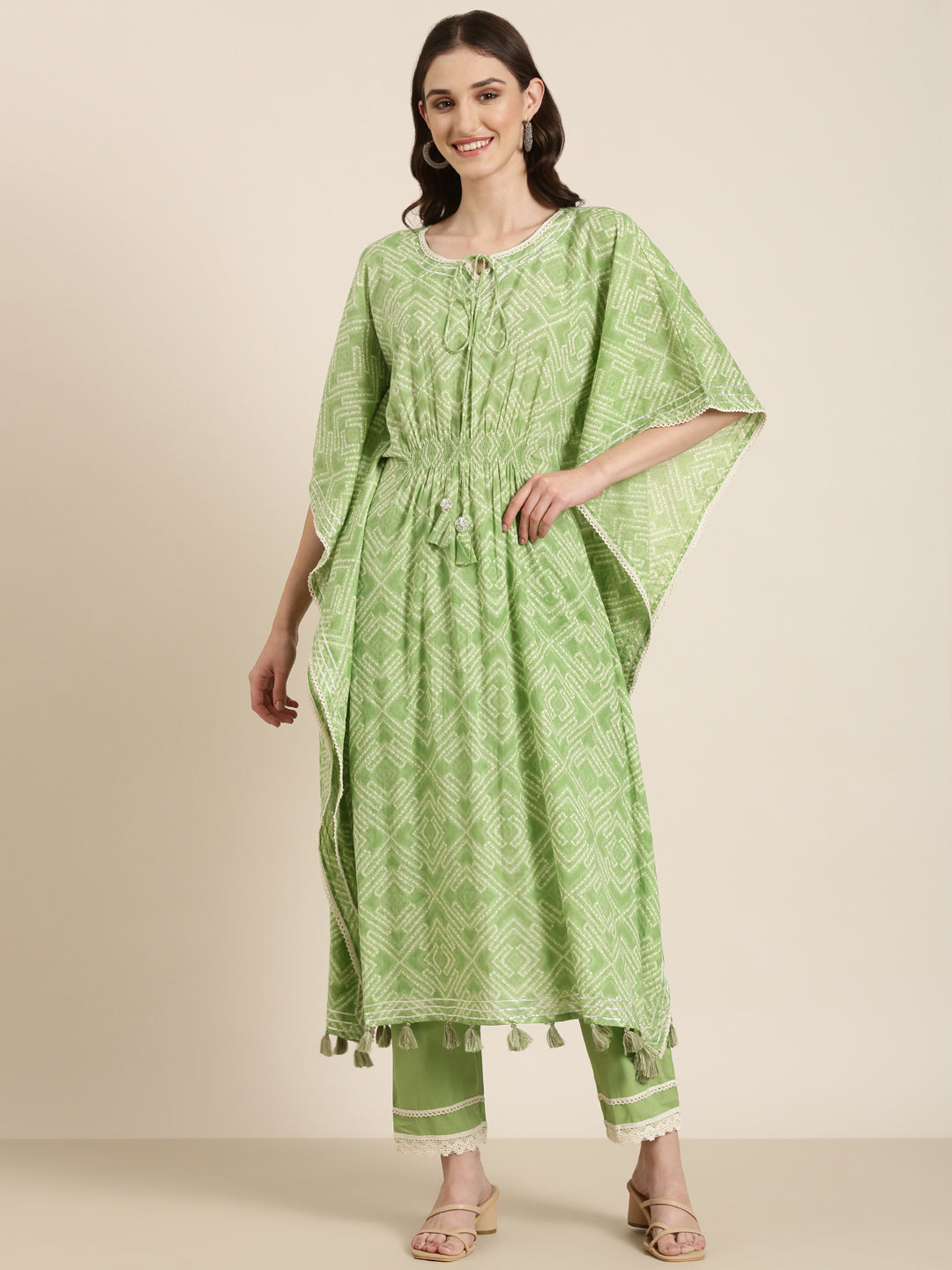 Women Green Printed Kurta Set