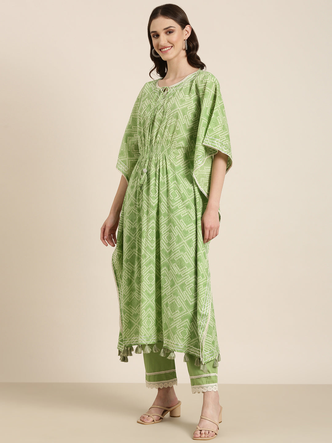 Women Green Printed Kurta Set