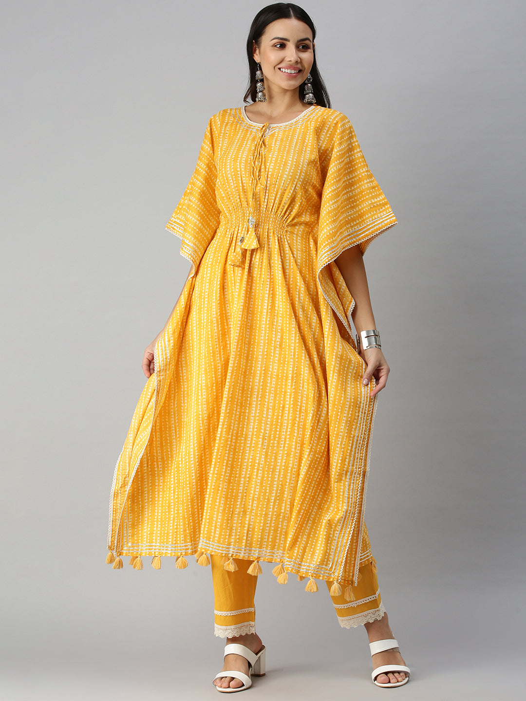 Women's Yellow Geometrical Kurta Sets