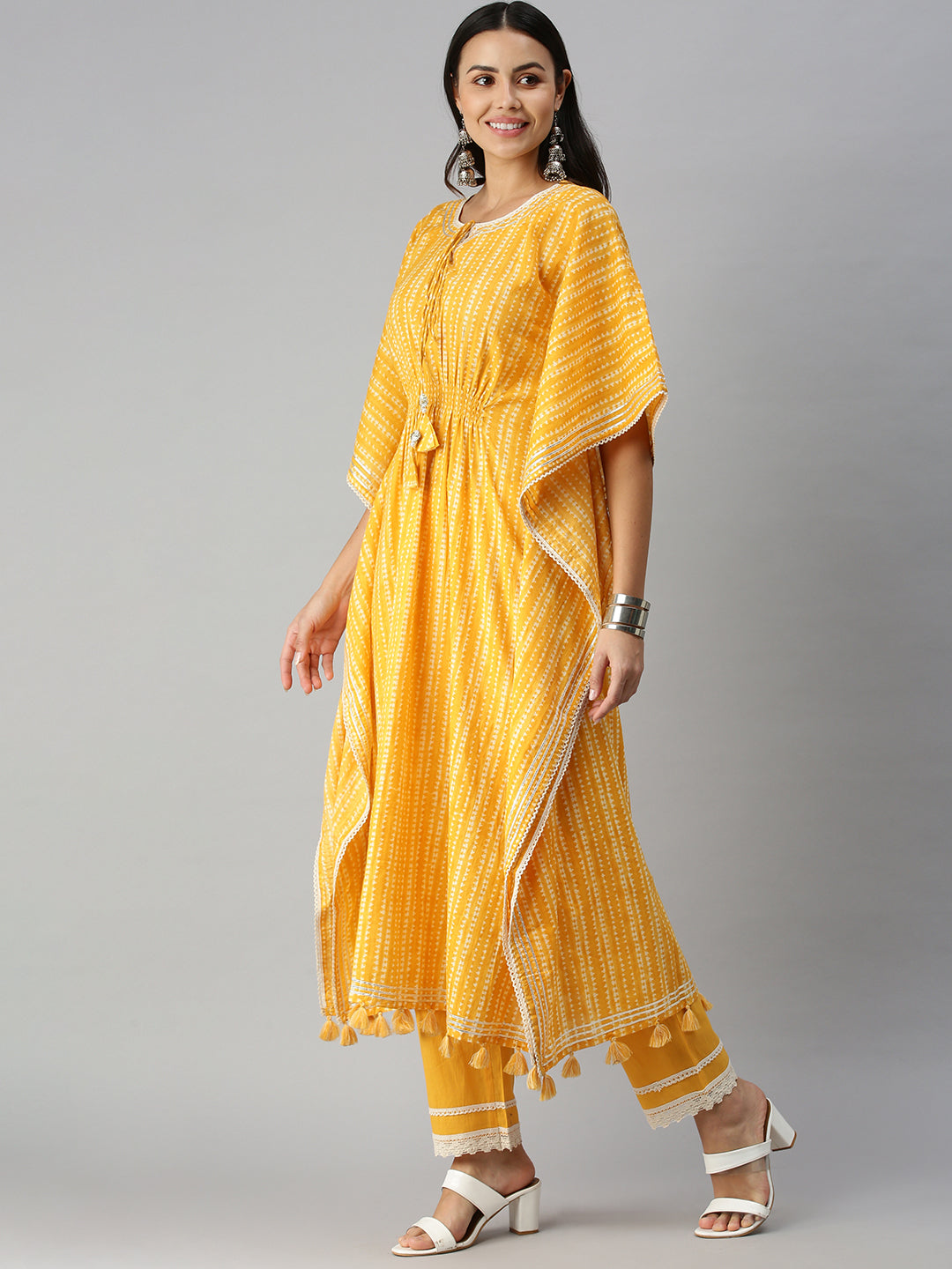 Women's Yellow Geometrical Kurta Sets