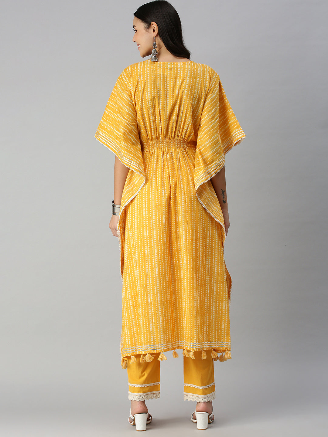 Women's Yellow Geometrical Kurta Sets