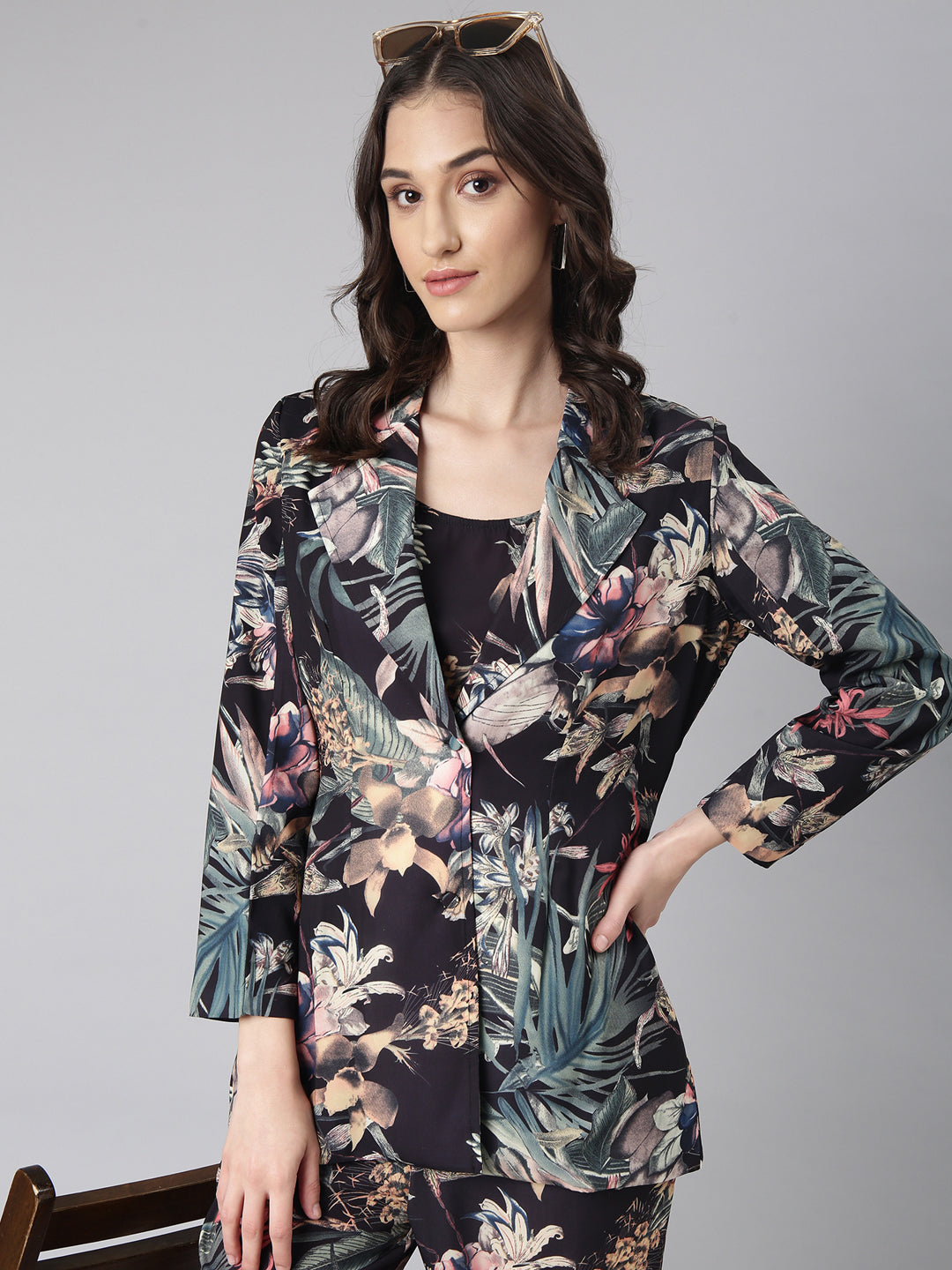 Women's Black Printed Sleeveless Co-Ords Set with Blazer