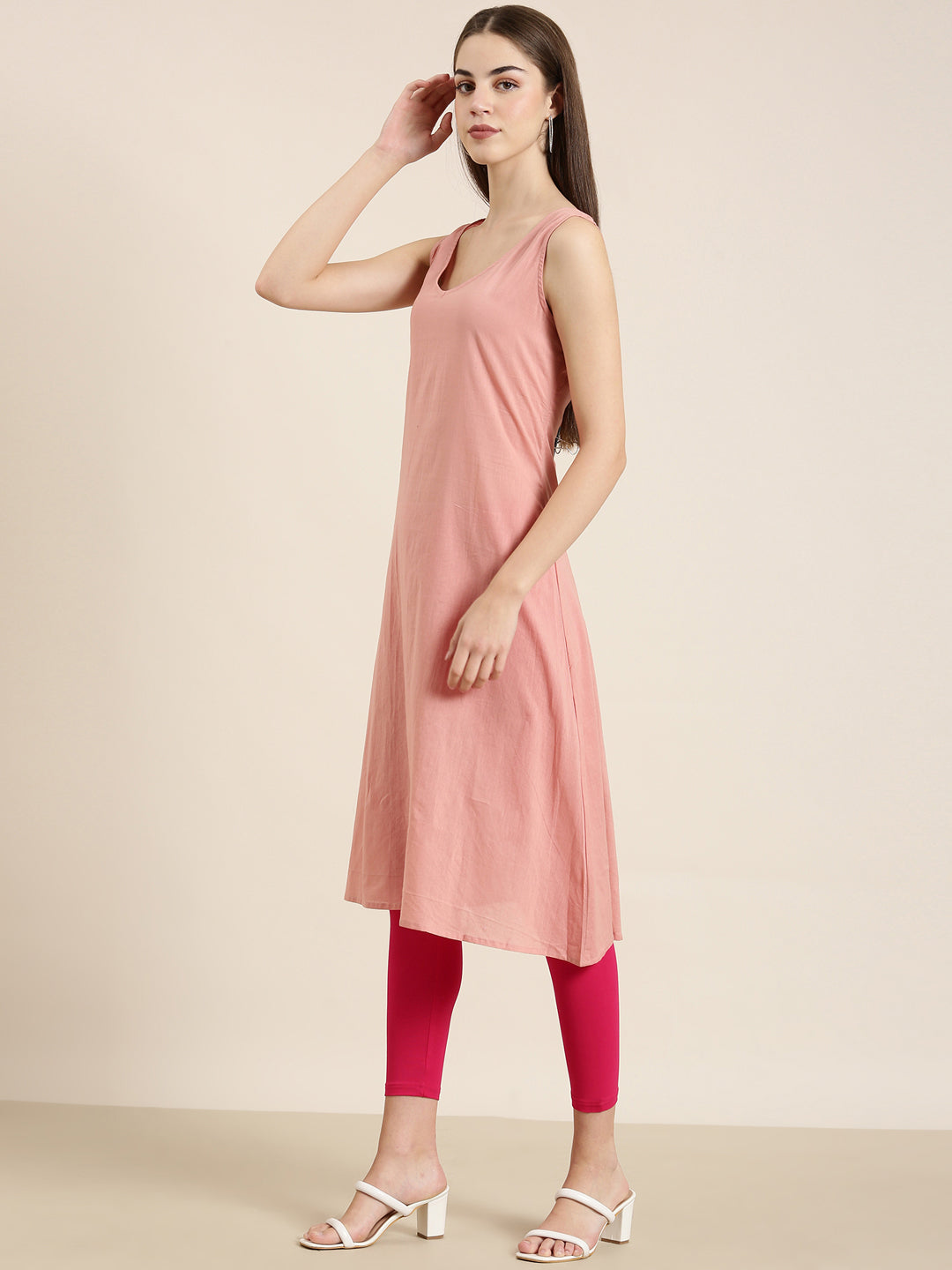 Women's Peach Floral Printed Flared Sleeves Kaftan Kurta