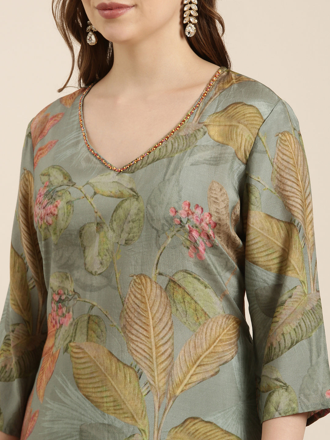 Women's Straight Ethnic Green Floral Kurta Sets with Trousers & Dupatta