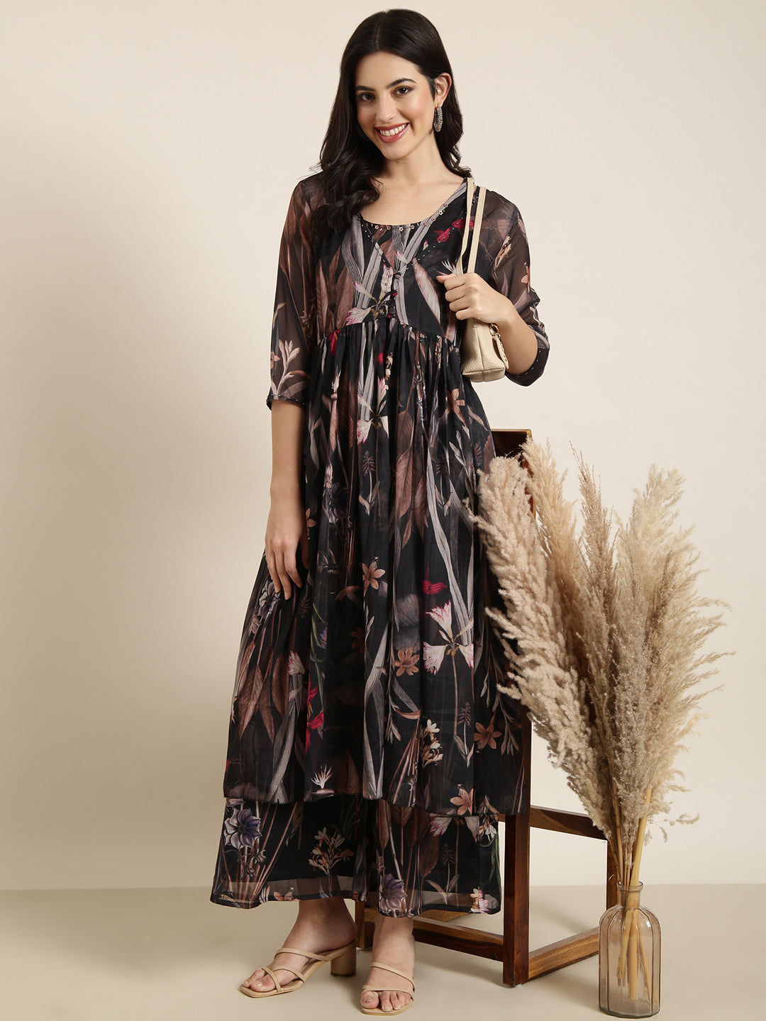 Women's Black Floral Printed Kurta Set with Shrug