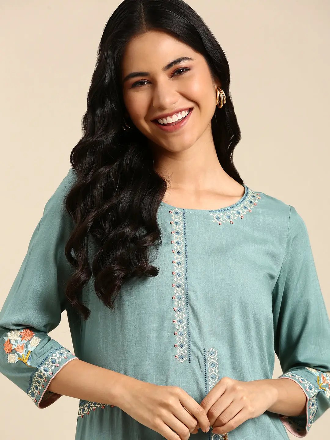 Women's Sea Green Embroidered Kurta Set