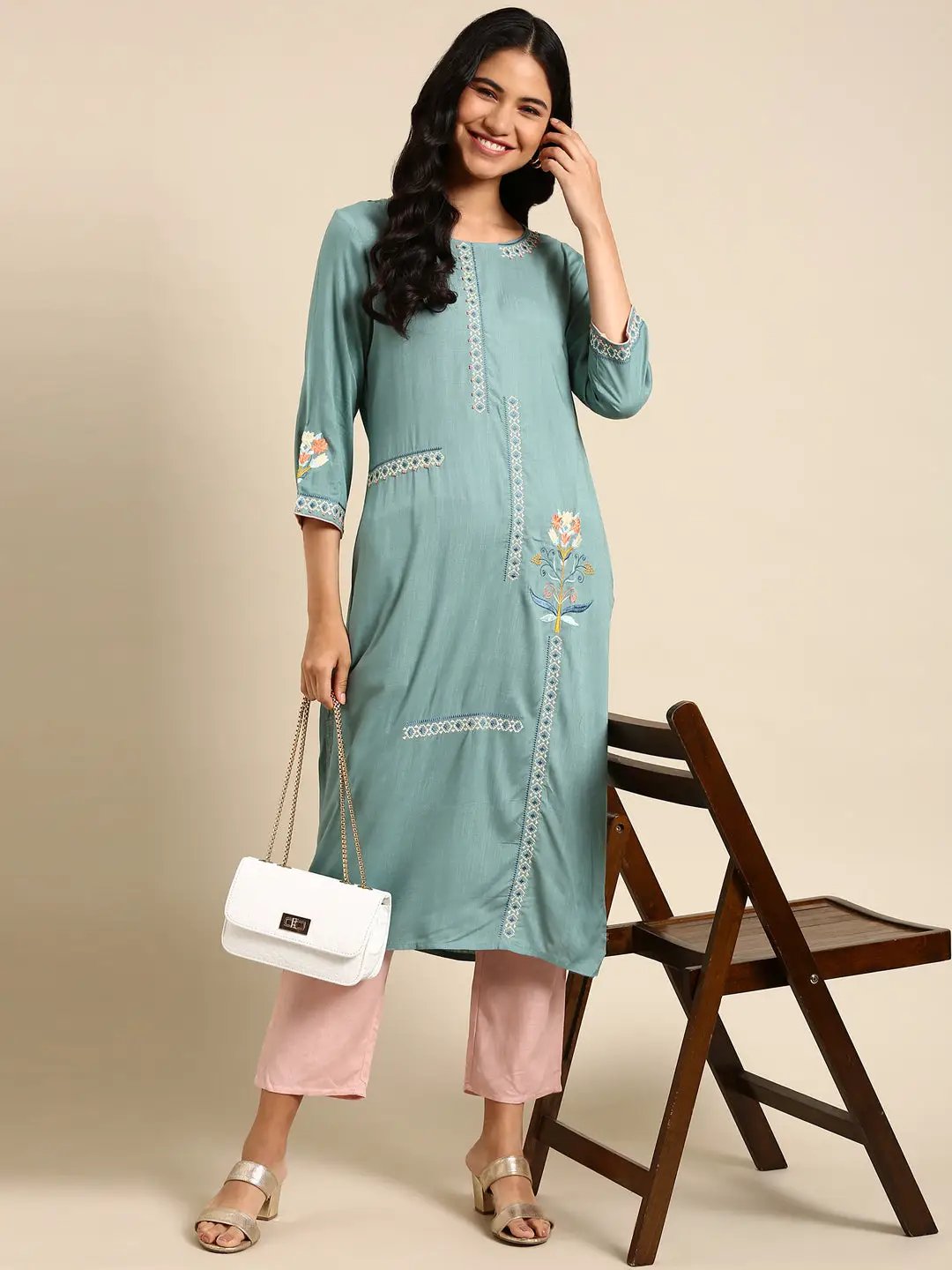 Women's Sea Green Embroidered Kurta Set
