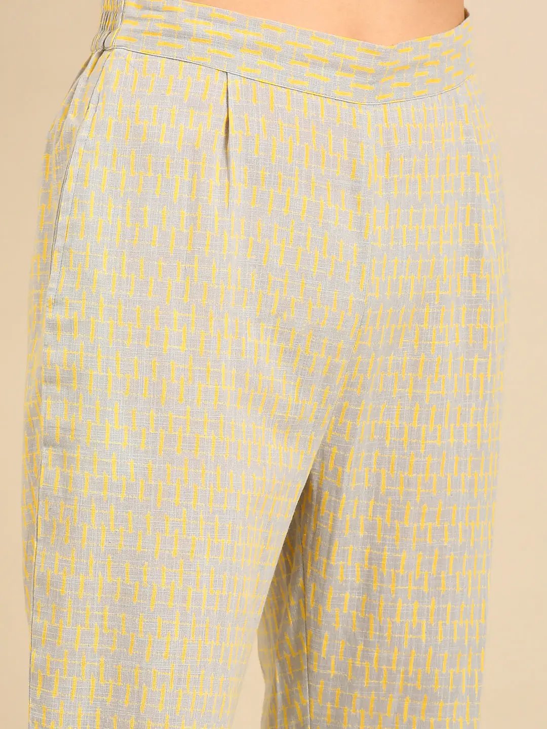 Women's Yellow Solid Kurta Set