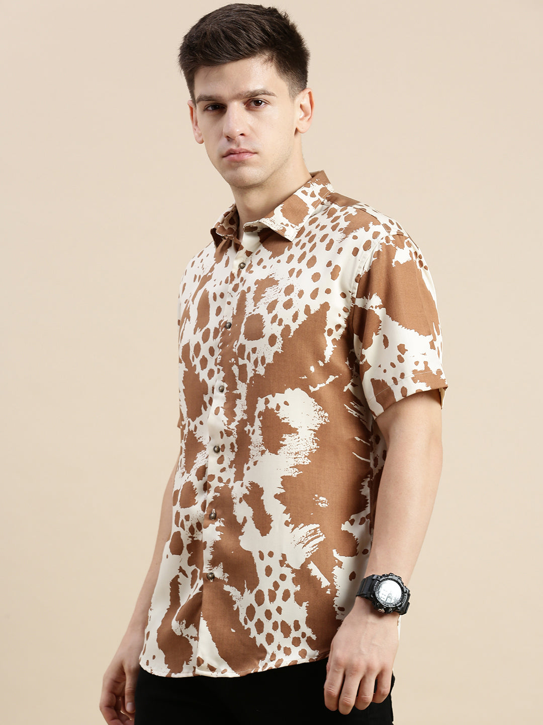 Men Cream Graphics Casual Shirt