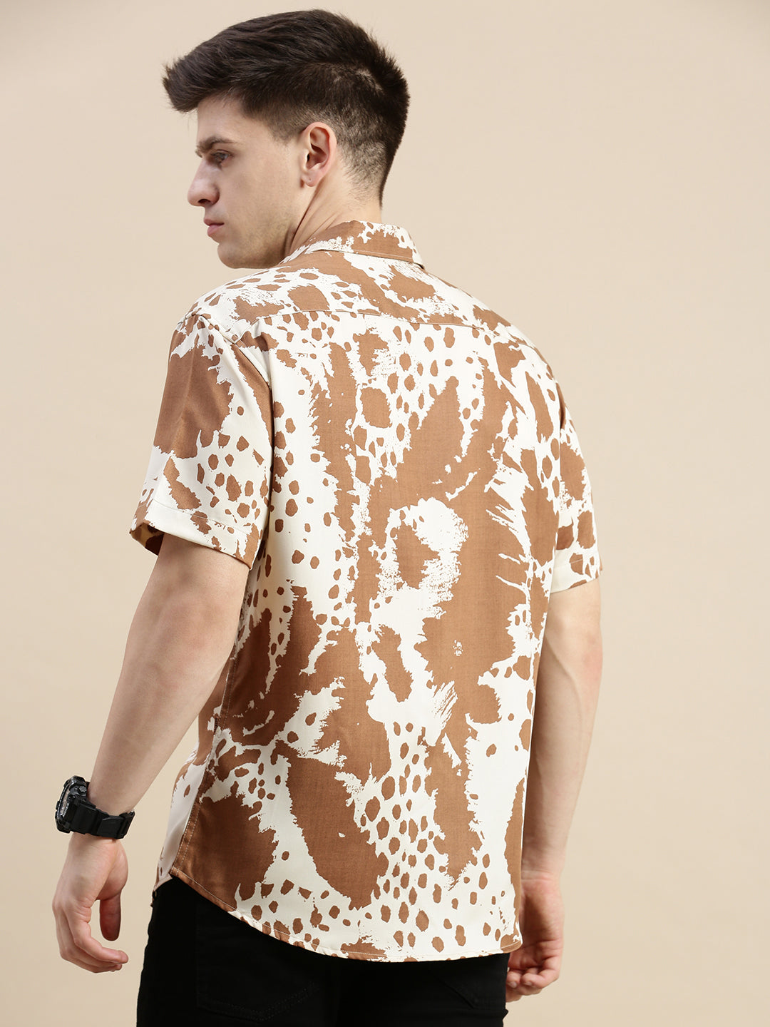 Men Cream Graphics Casual Shirt