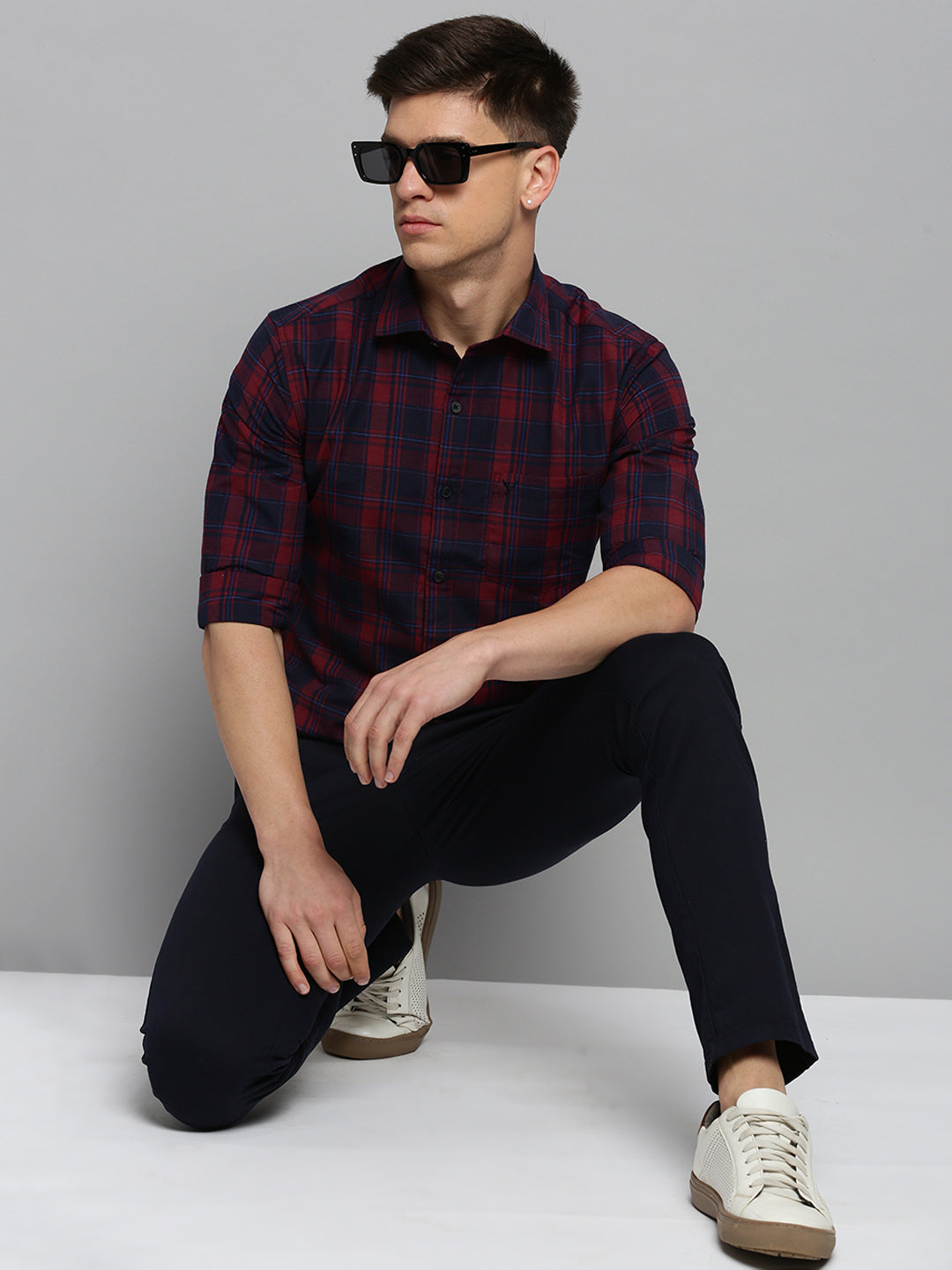 Men Maroon Checked Casual Shirt