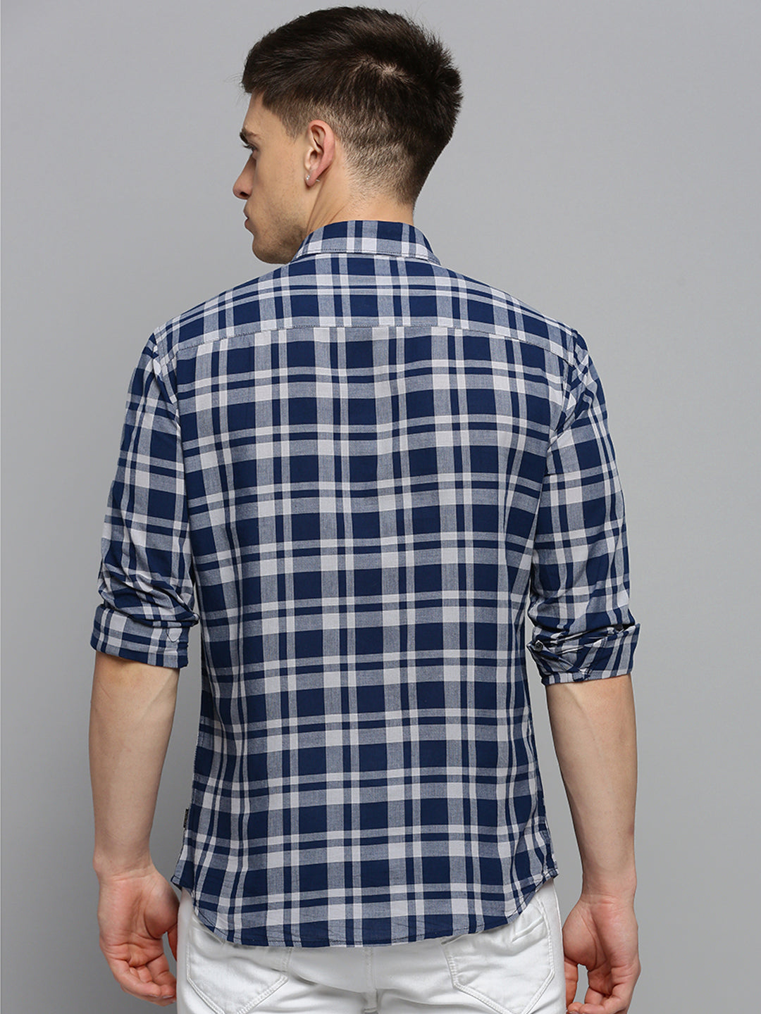 Men Blue Checked Casual Shirt