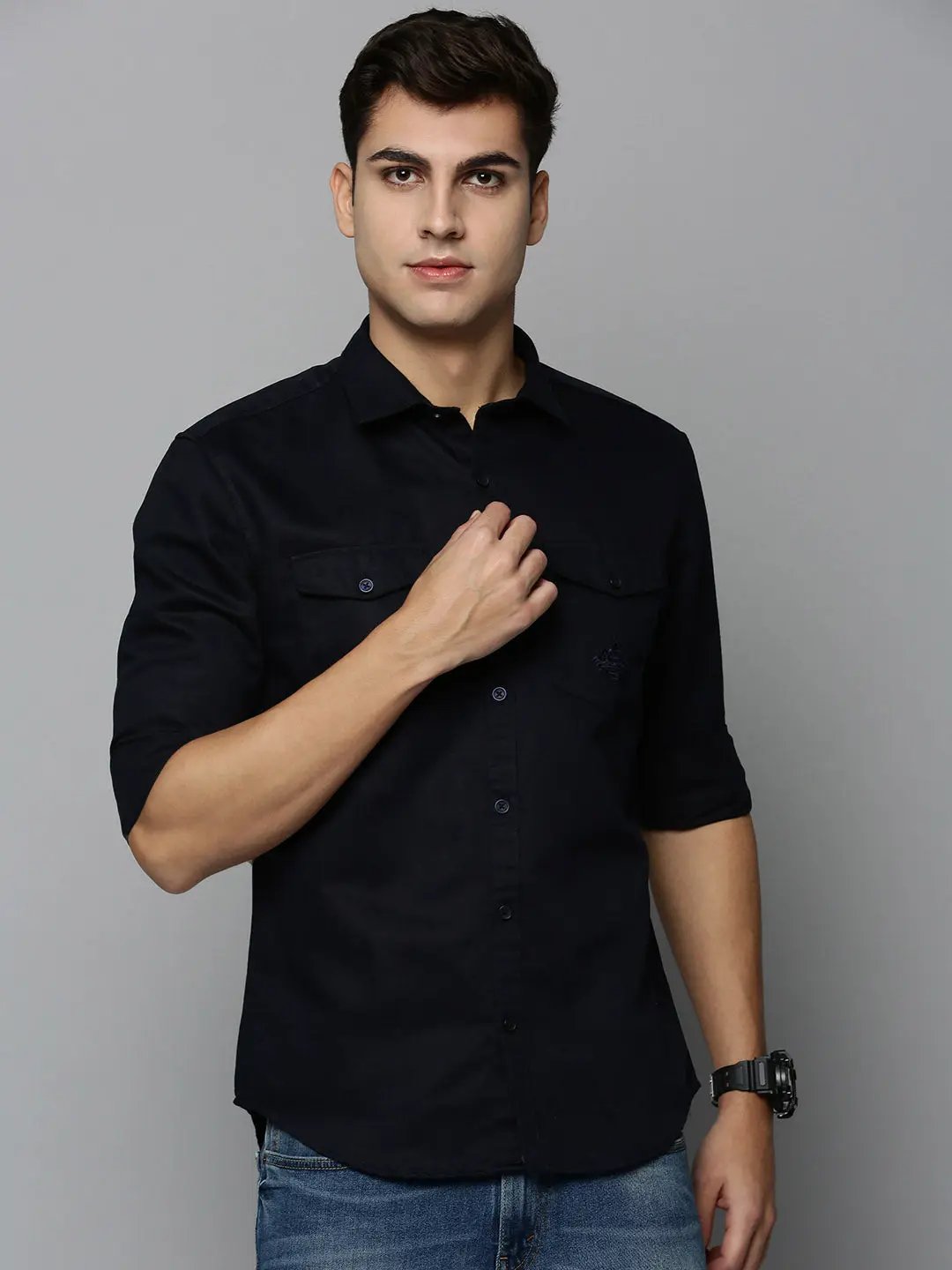 Men's Navy Solid Casual Shirt