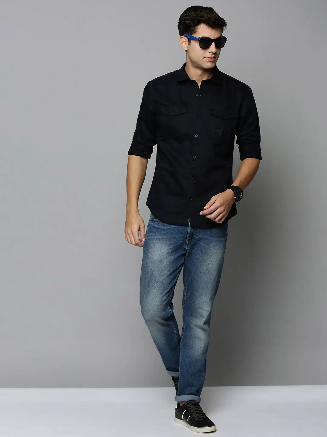 Men's Navy Solid Casual Shirt
