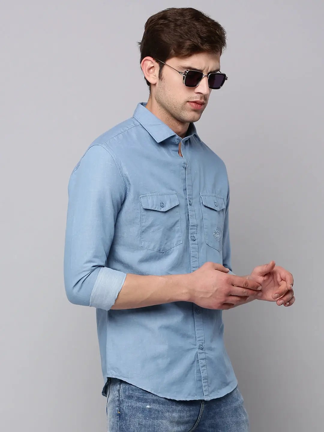 Men's Blue Solid Casual Shirt