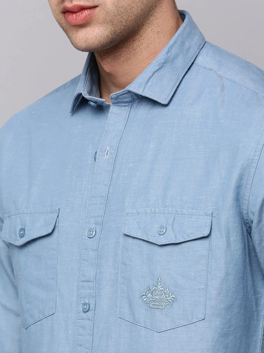 Men's Blue Solid Casual Shirt