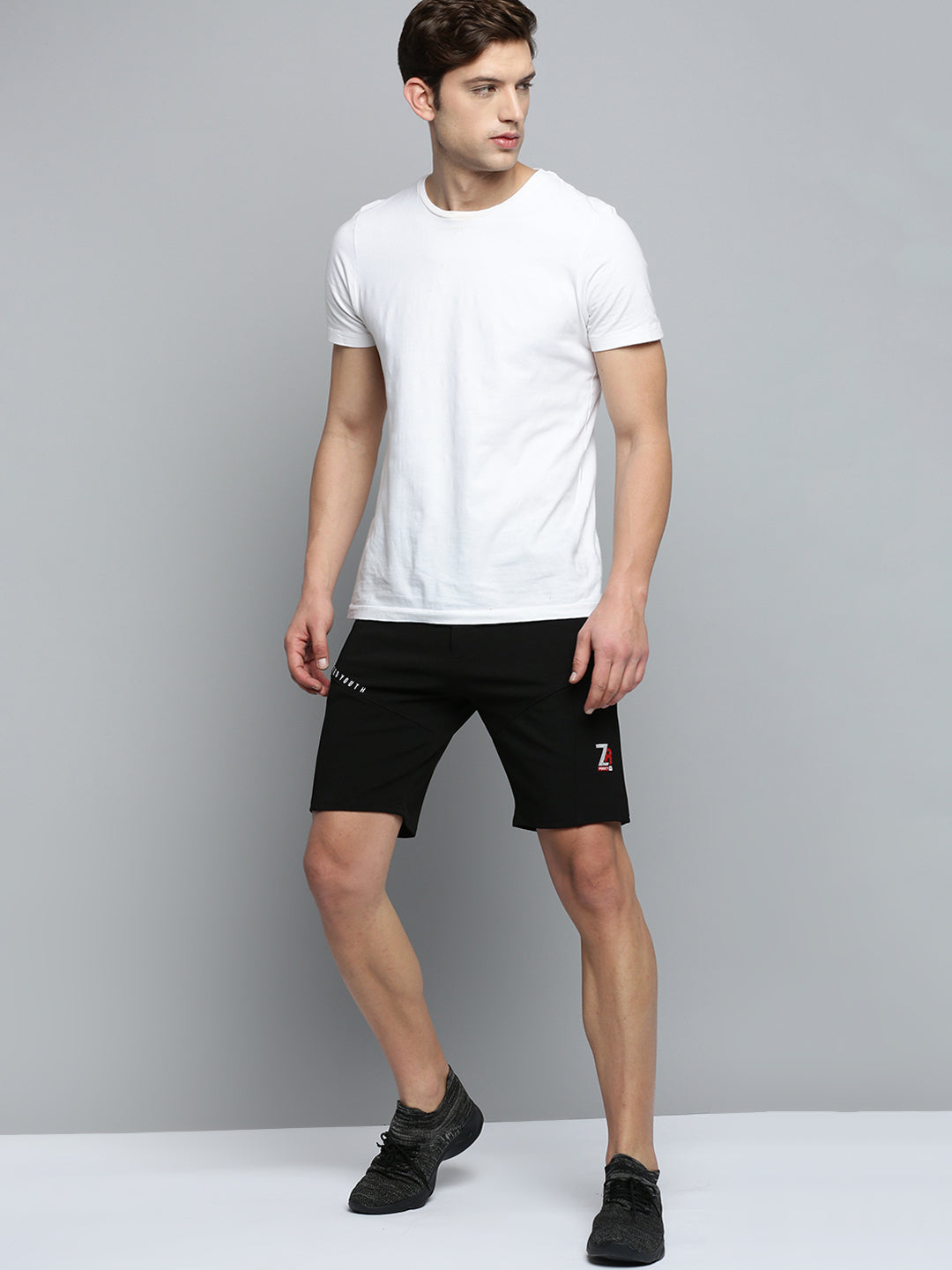 Men Black Solid Sports Shorts