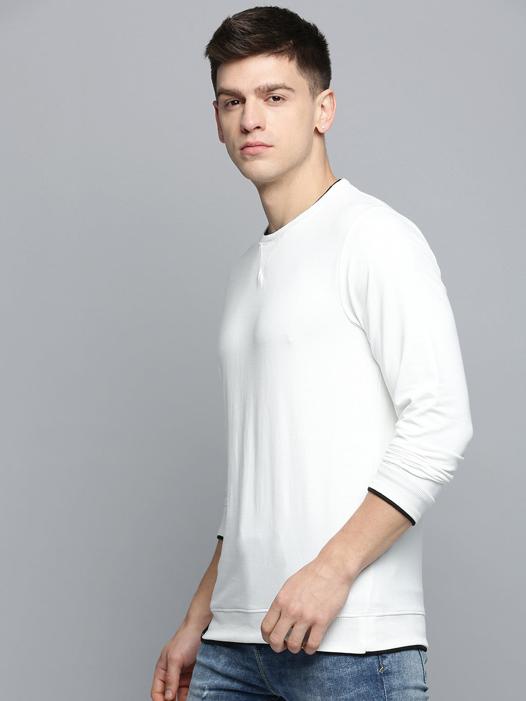 Men's White Solid Casual Sweatshirt