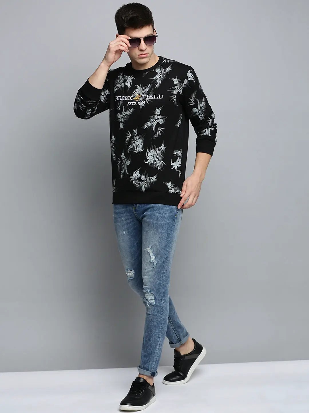 Men's Black Printed Casual Sweatshirt - from SHOWOFFFF