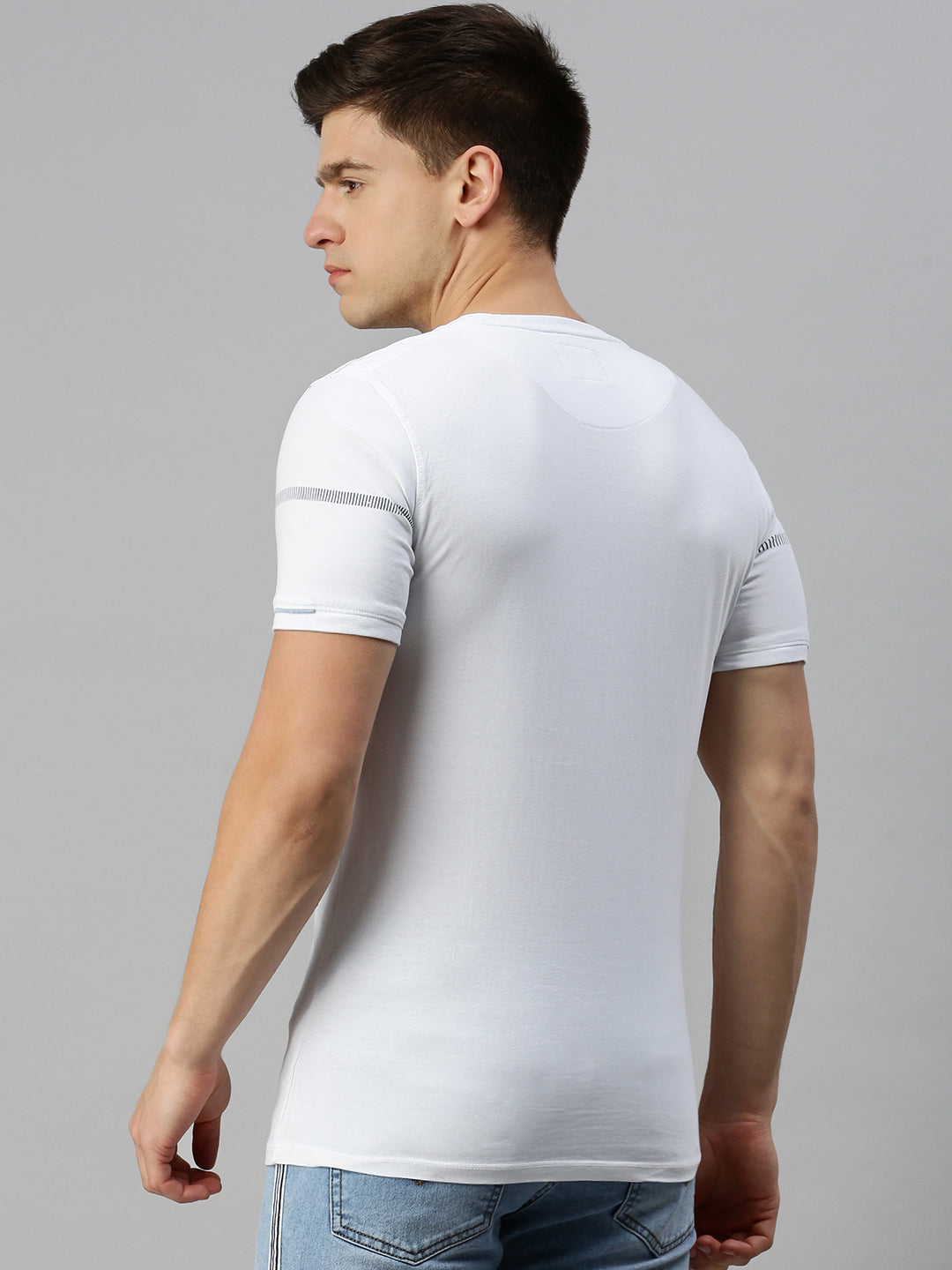 Men White Printed Casual T Shirt