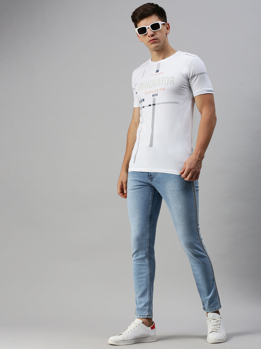 Men White Printed Casual T Shirt