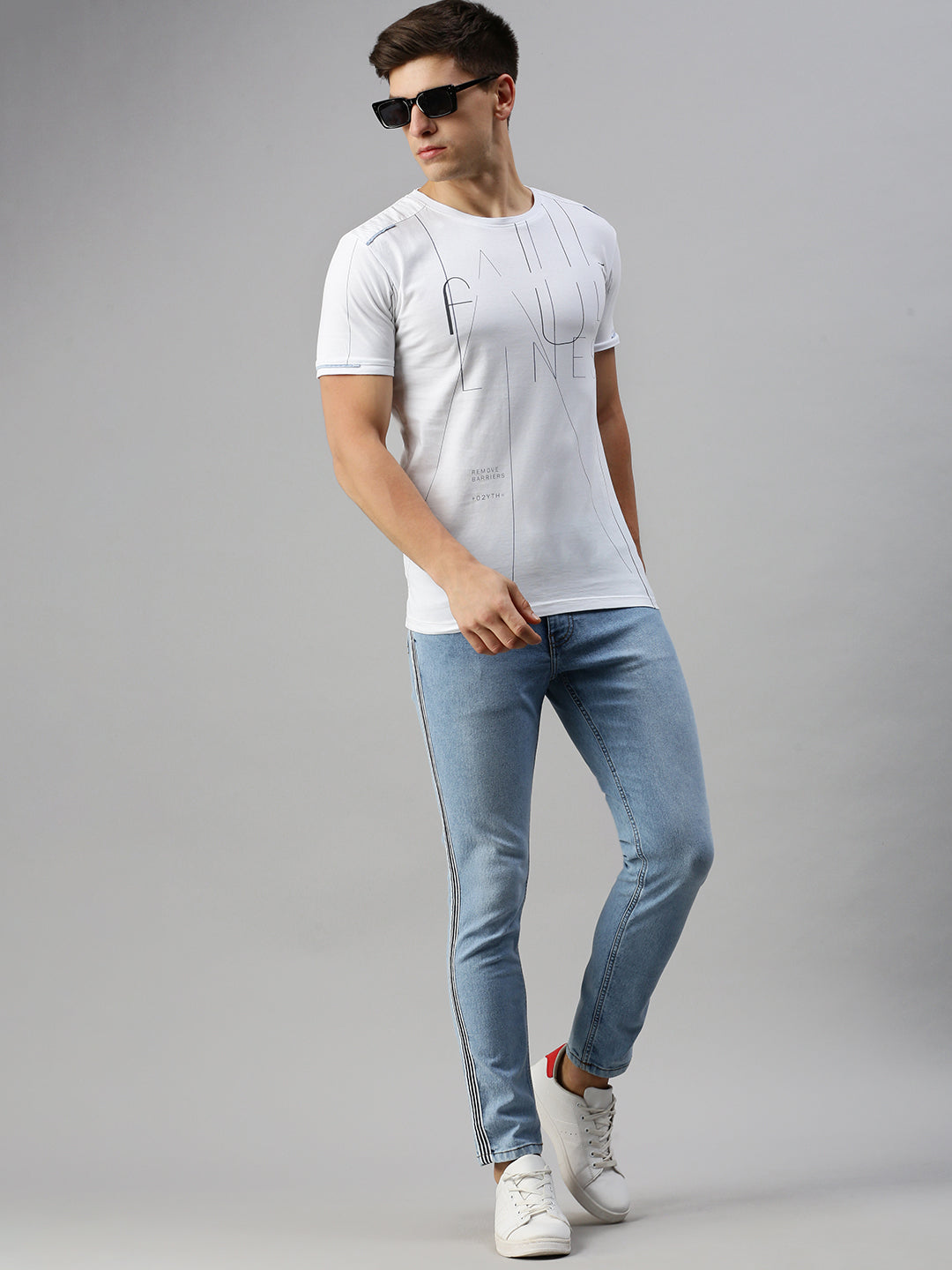 Men White Printed Casual T Shirt