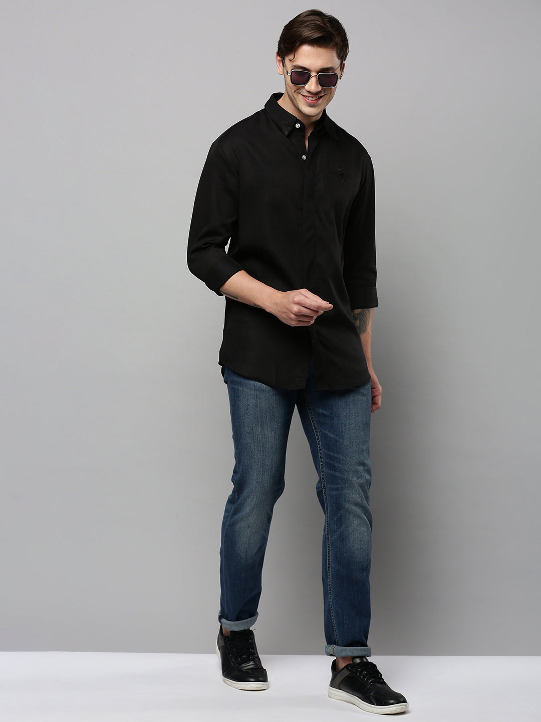 Men Black Solid Casual Shirt