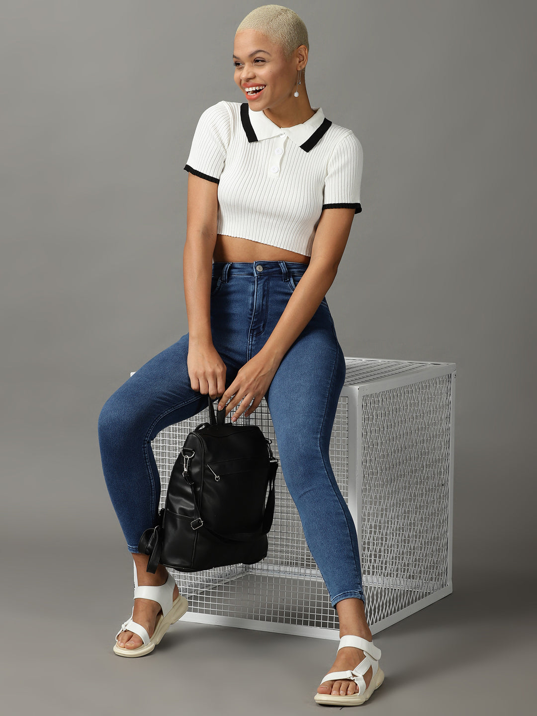 Women's White Solid Crop Top