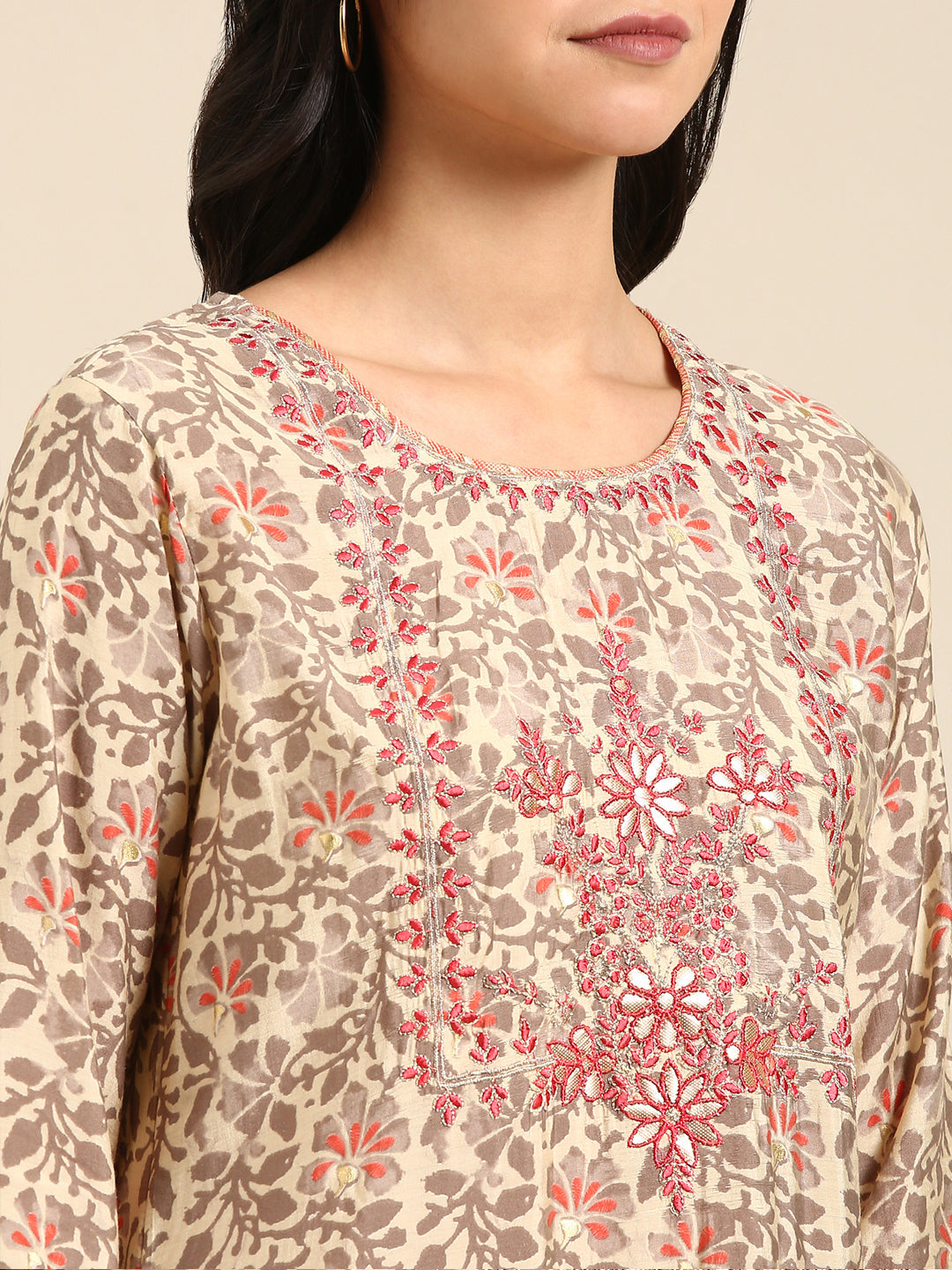 Women's Beige Printed Kurta Set