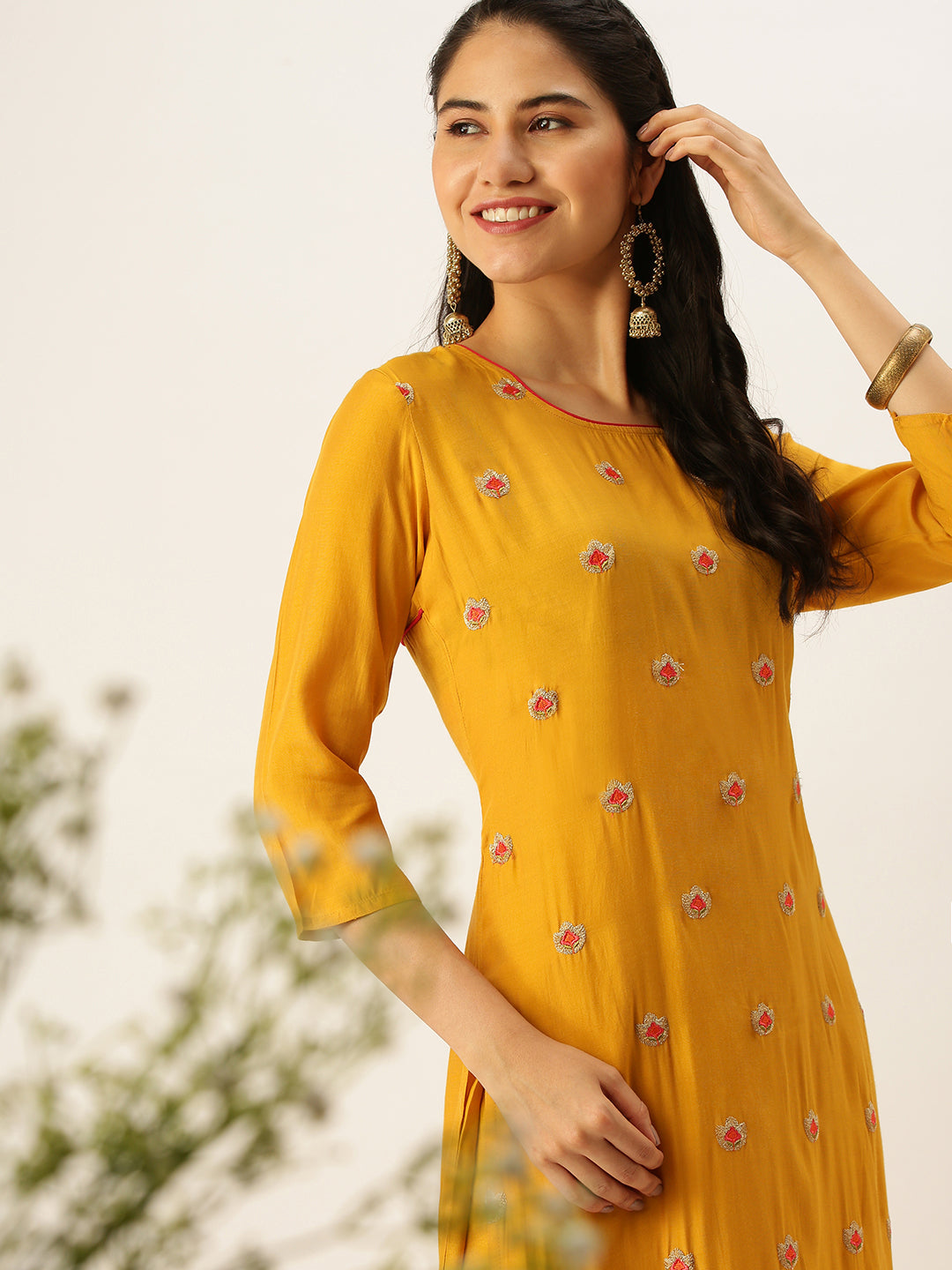 Women's Yellow Solid Kurta Sets