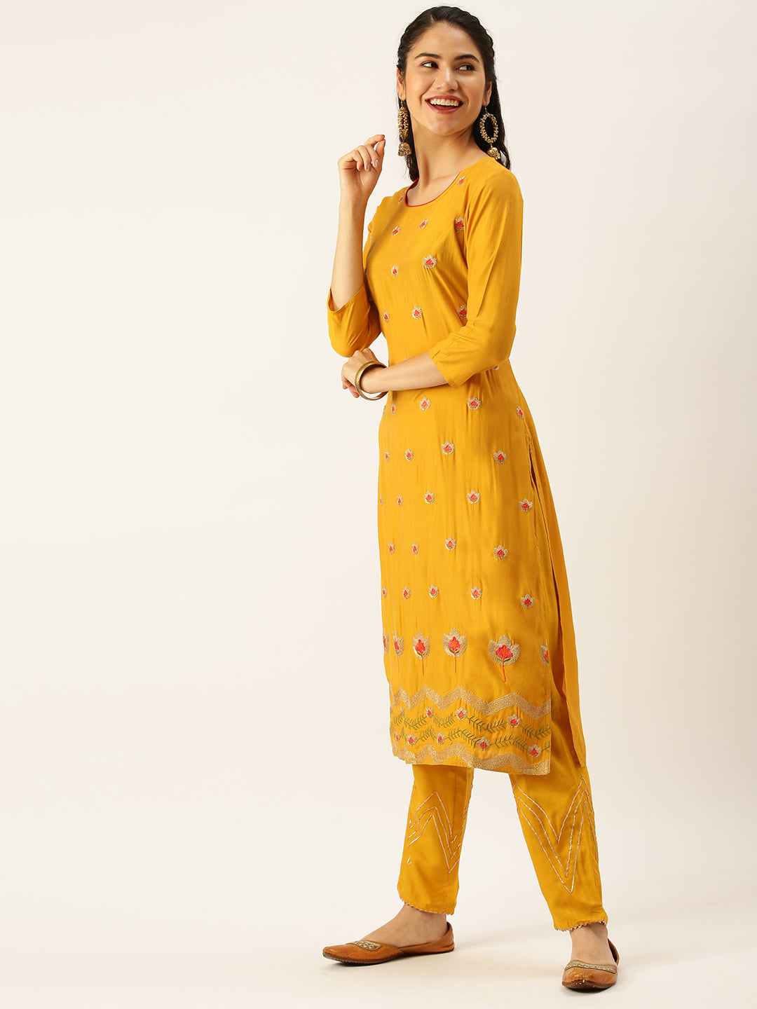 Women's Yellow Solid Kurta Sets