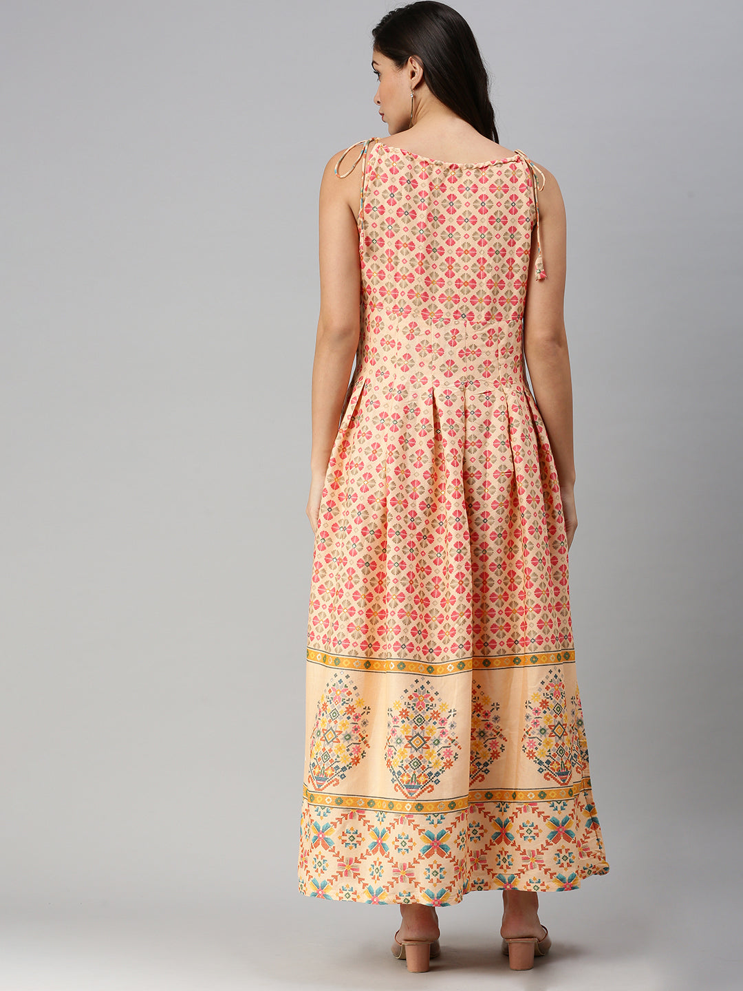 Women's Ethnic Motifs Peach Fit and Flare Kurta