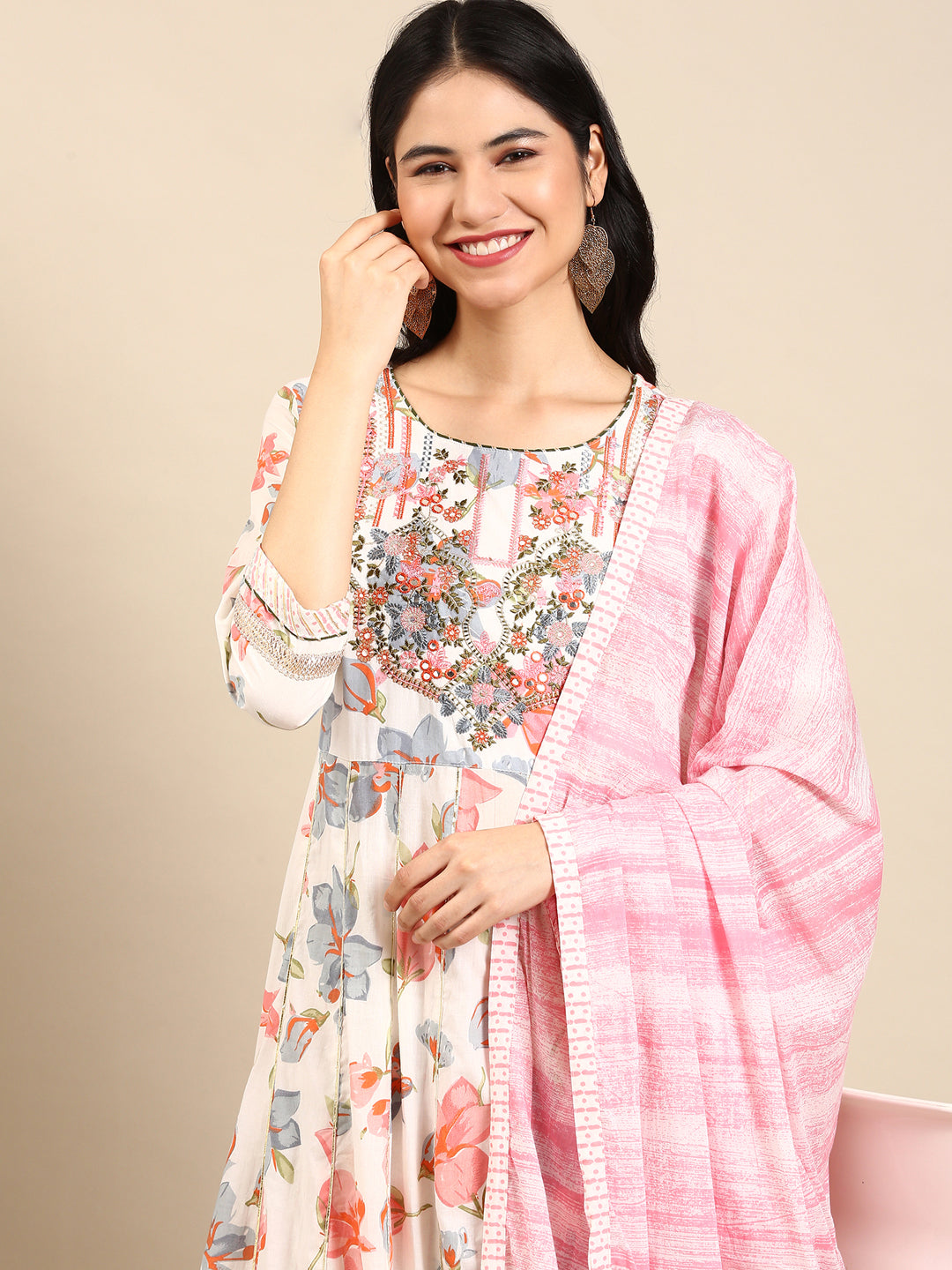 Women's White Floral Kurta Set