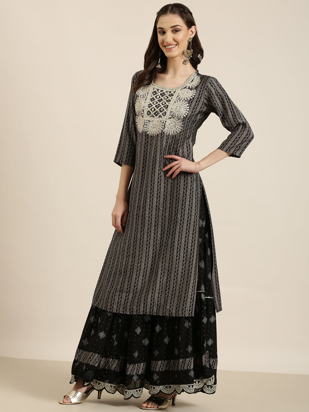 Women Black Chevron Kurta Set