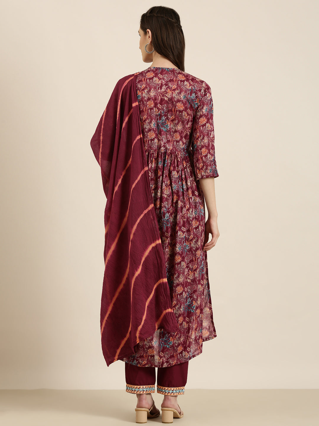 Women Magenta Floral Kurta Set