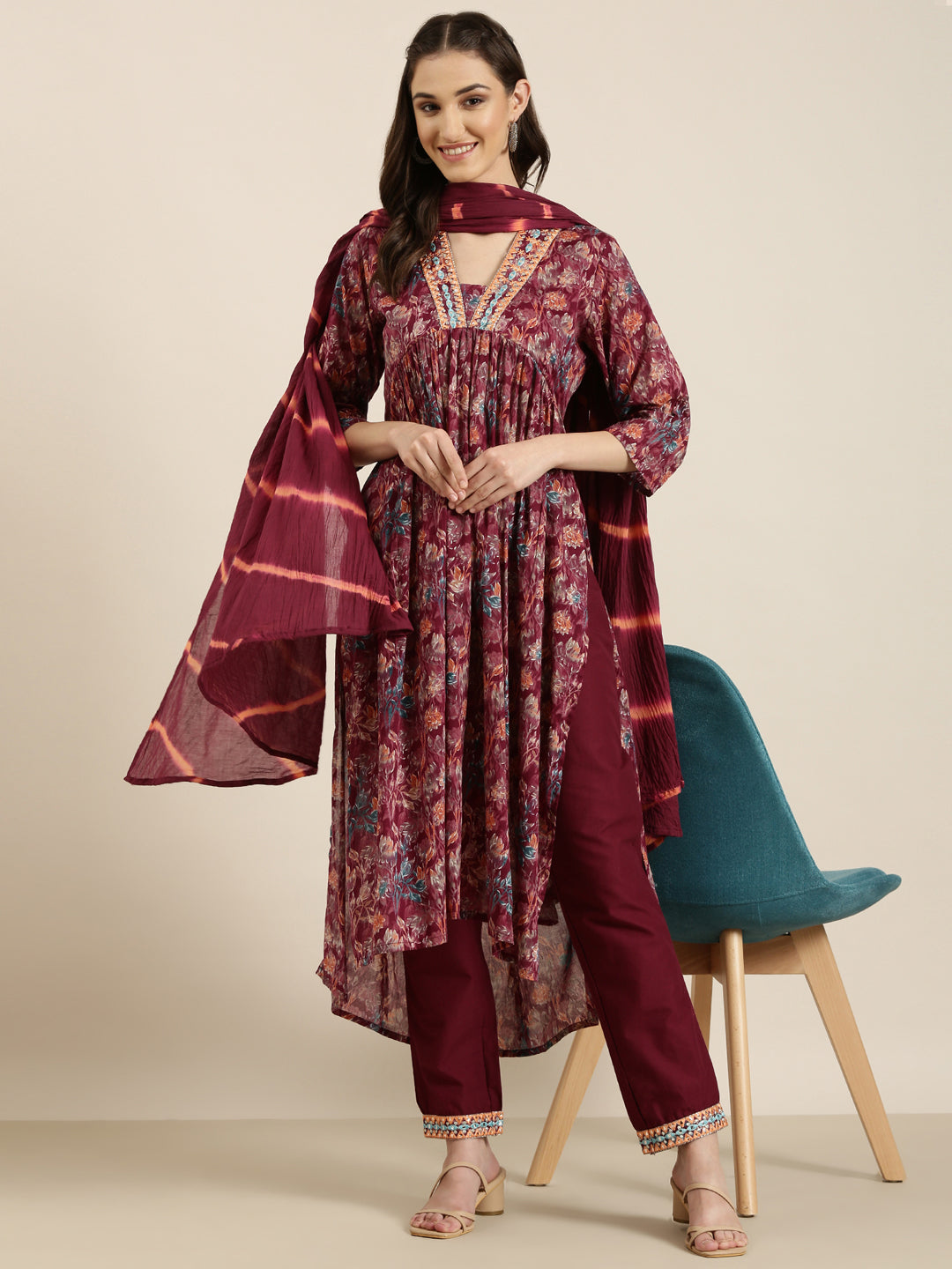 Women Magenta Floral Kurta Set