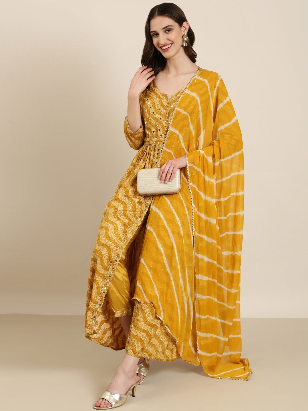 Women Mustard Printed Kurta Set