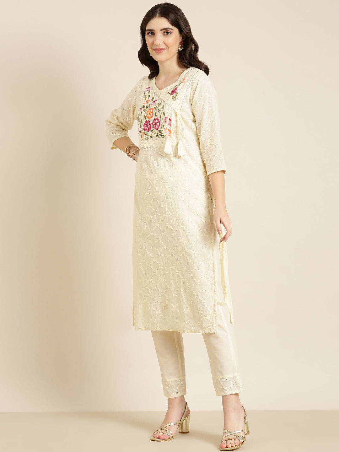 Women Cream Textured Kurta Set