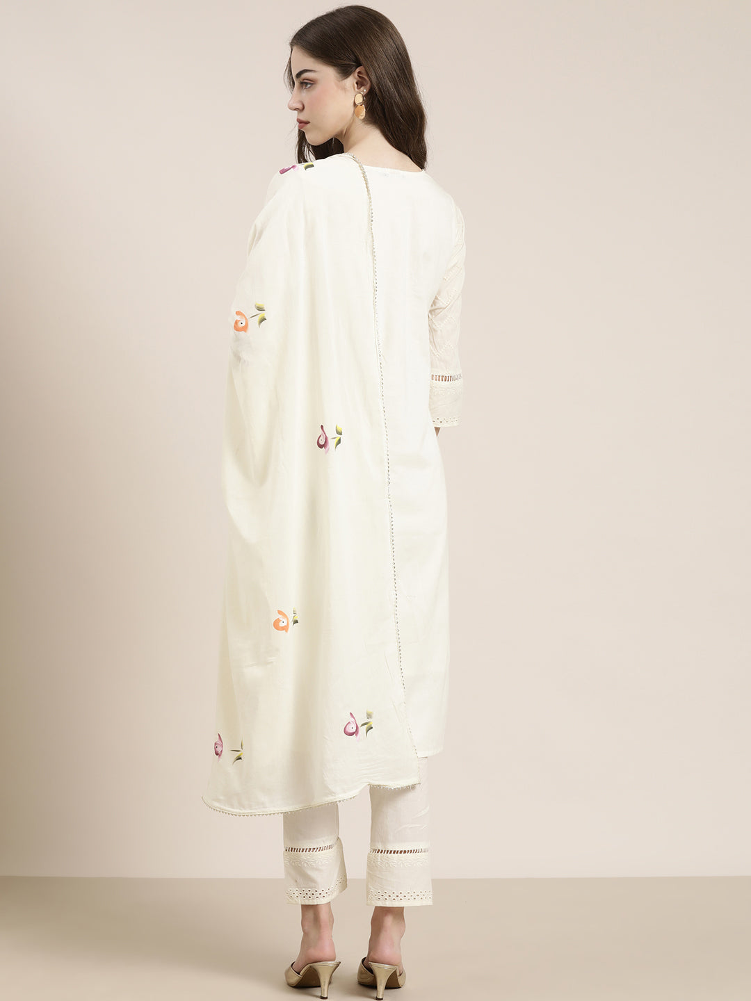 Women's Cream Floral Embroidered Kurta Set With Dupatta