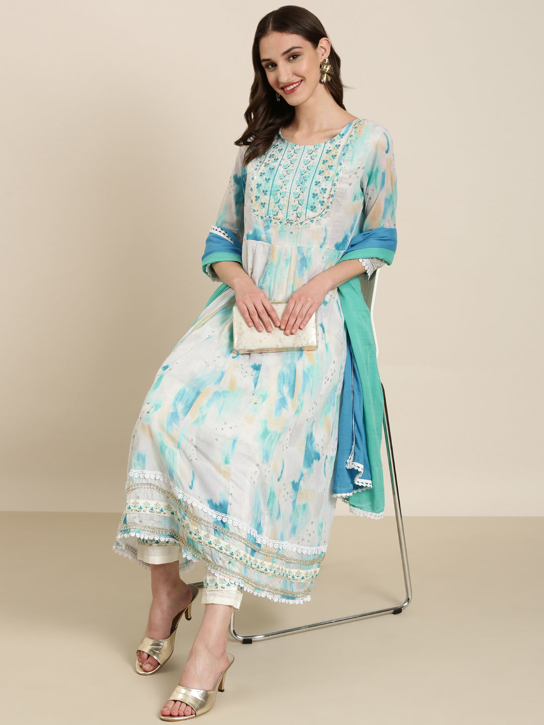 Women's Turquoise Blue Dyed Empire Thread Work Kurta Set With Dupatta