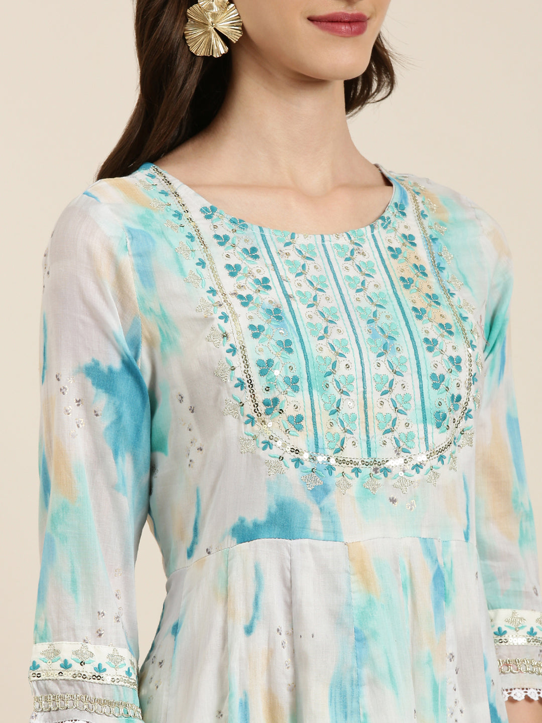 Women's Turquoise Blue Dyed Empire Thread Work Kurta Set With Dupatta