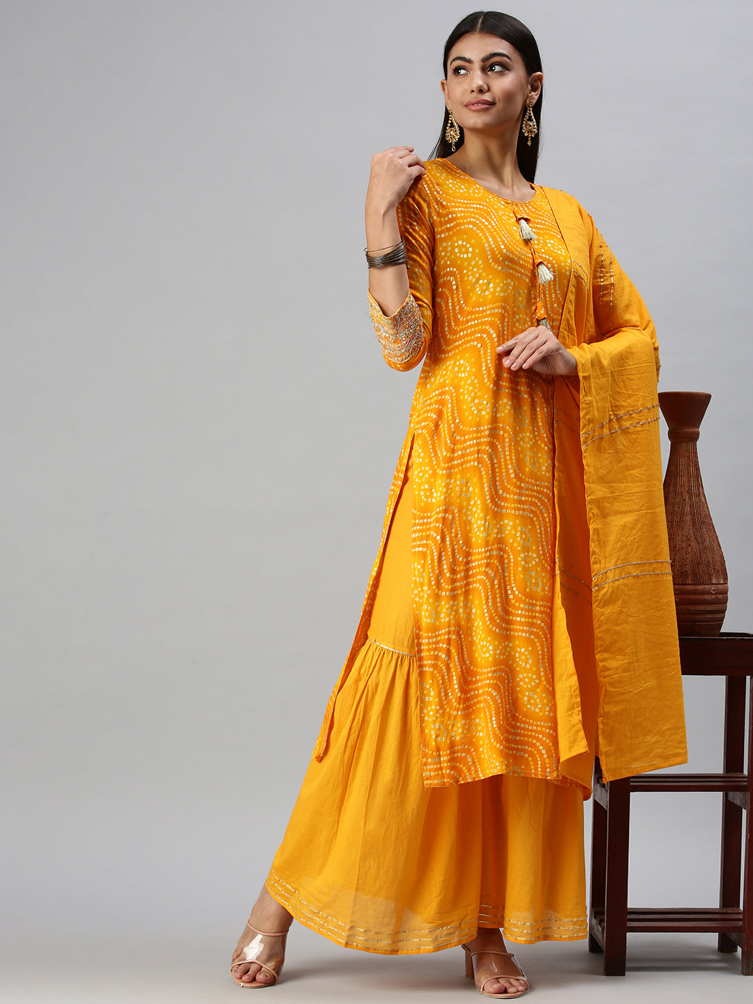 Women's Yellow Printed Kurta Sets