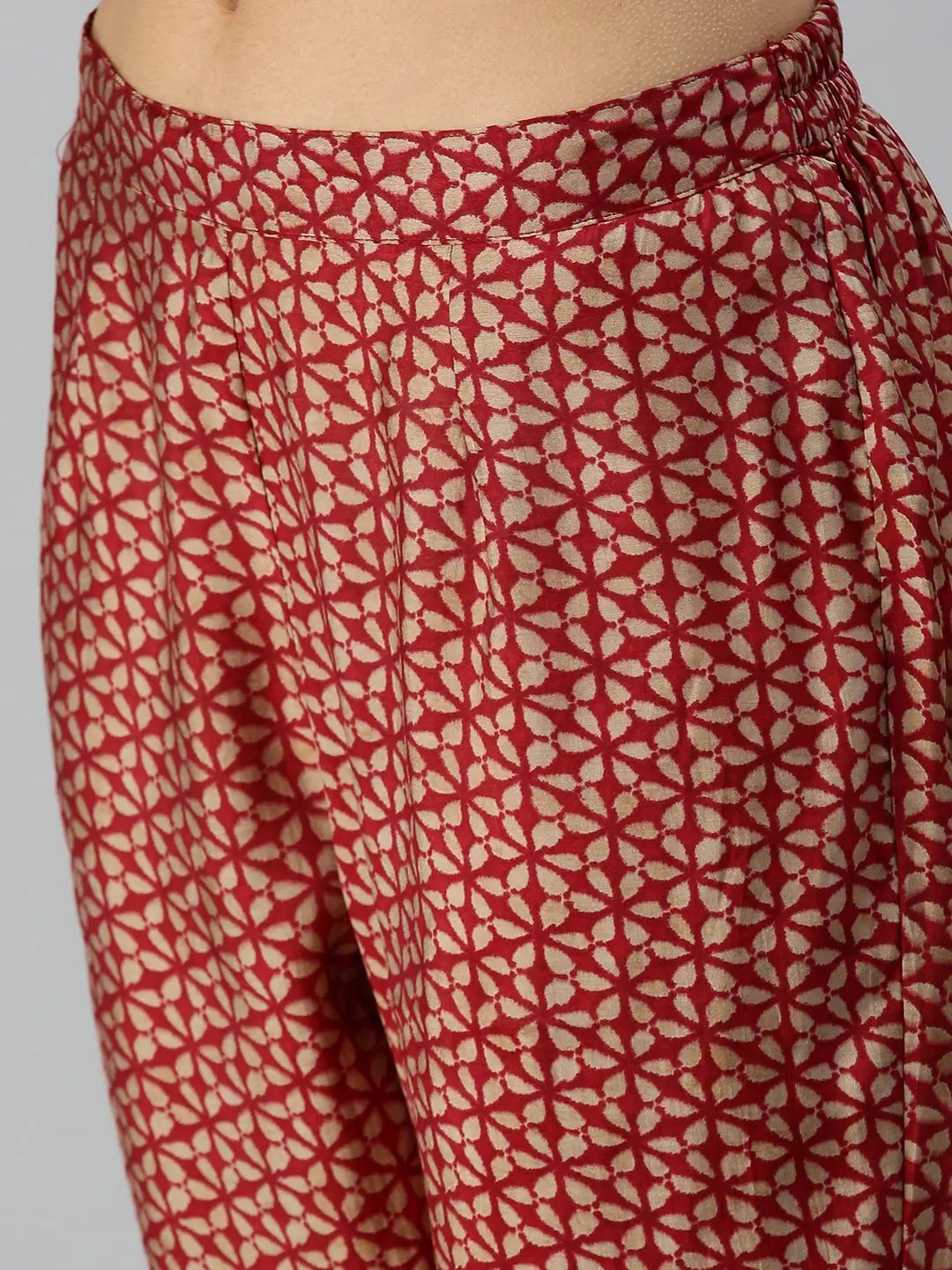Women's Beige Printed Kurta Sets