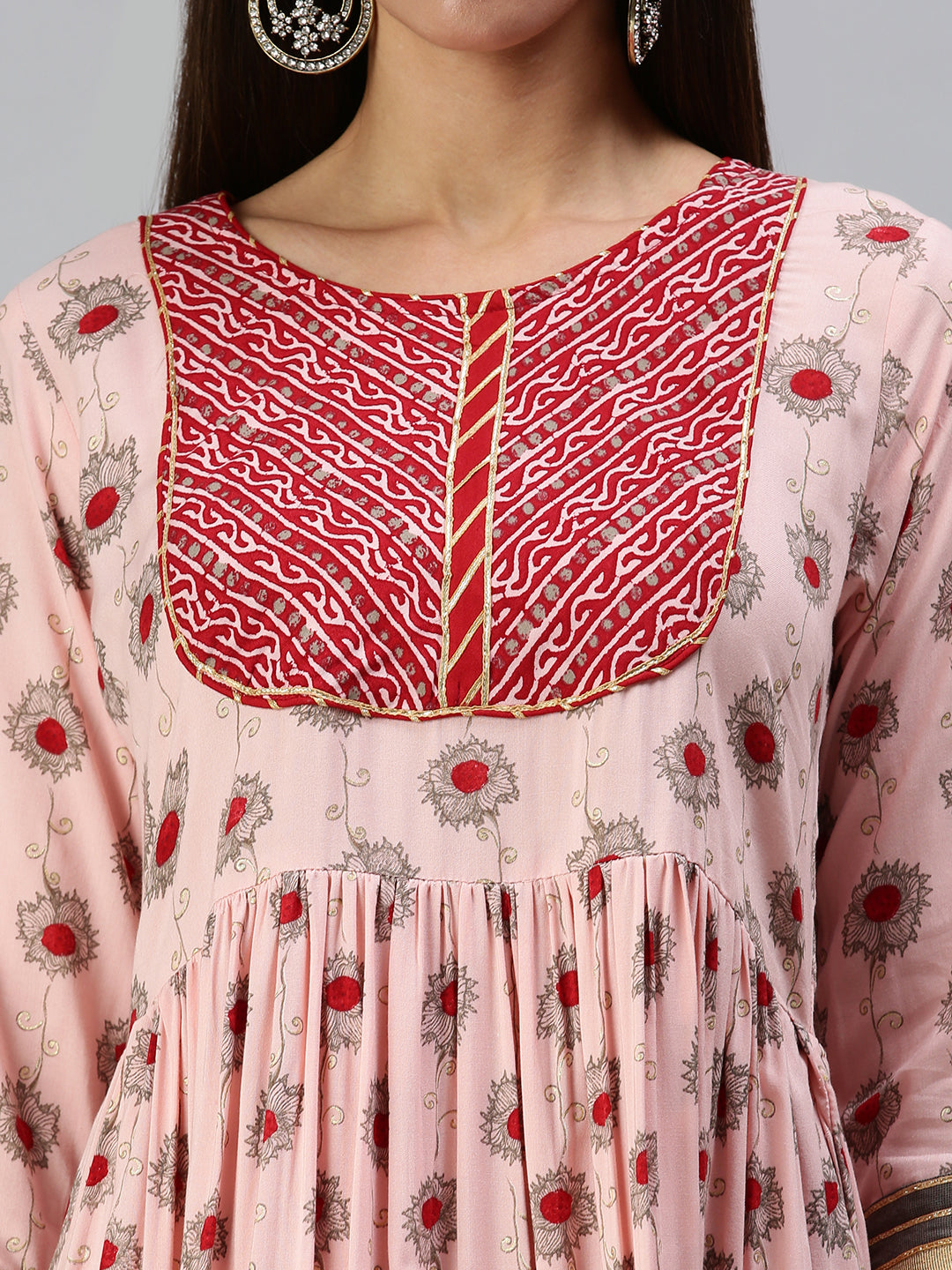 Women's Peach Printed Kurta Sets