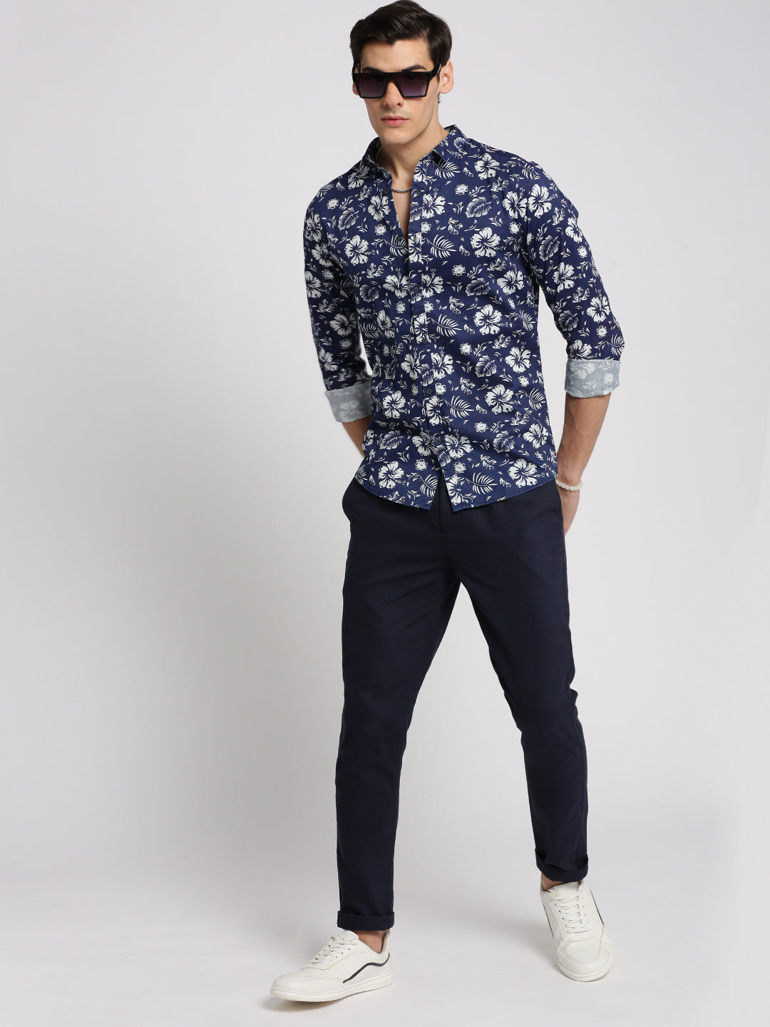 Men's Navy Blue Slim Fit Floral Printed Casual Shirt
