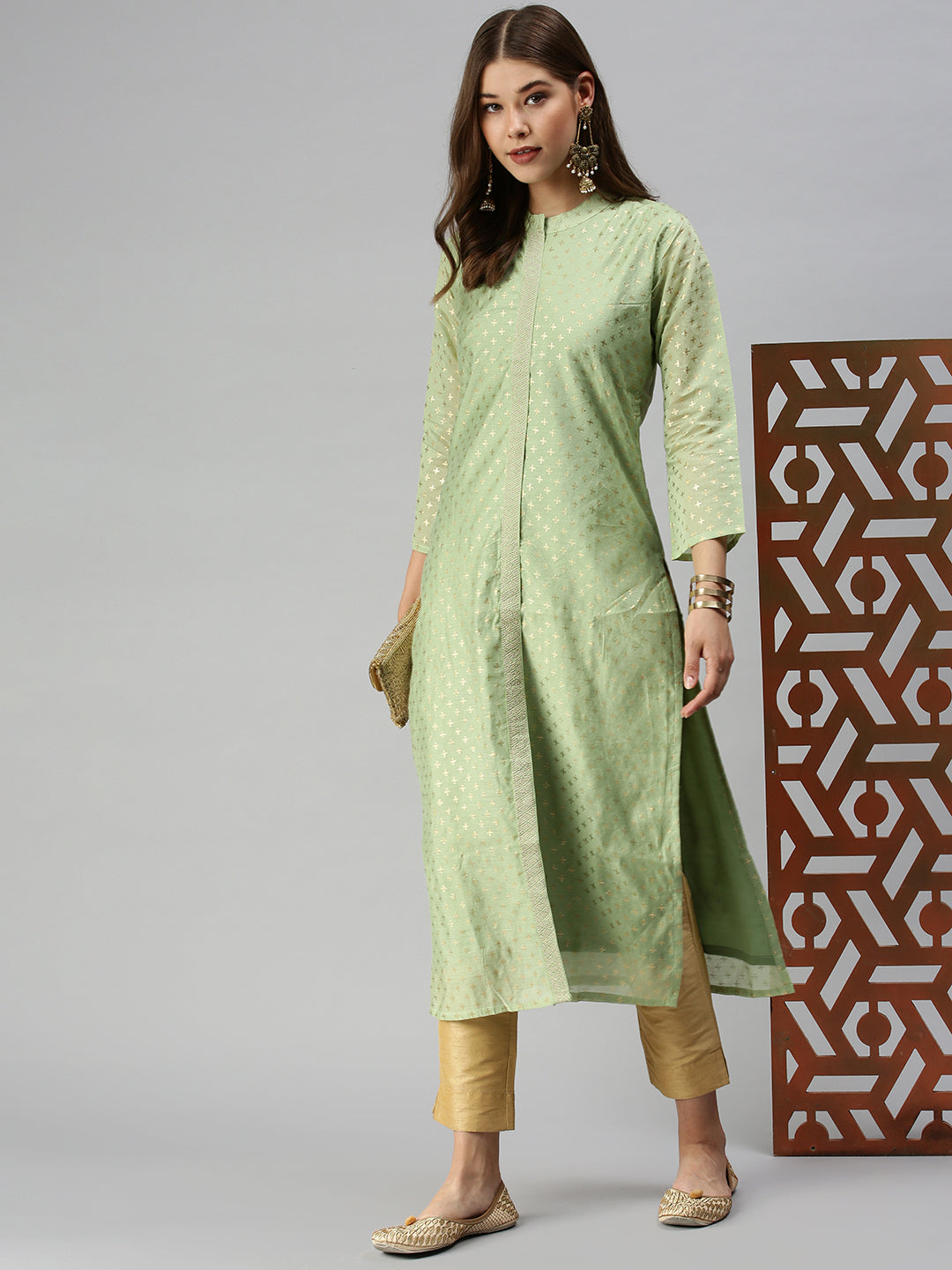 Women's Green Embellished Straight Kurta