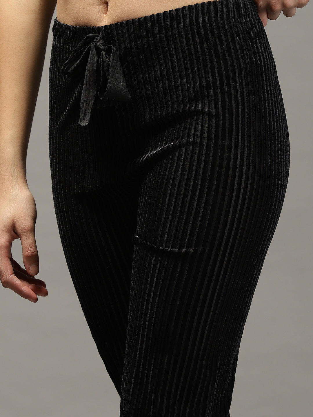 Women's Black Solid Parallel Trouser